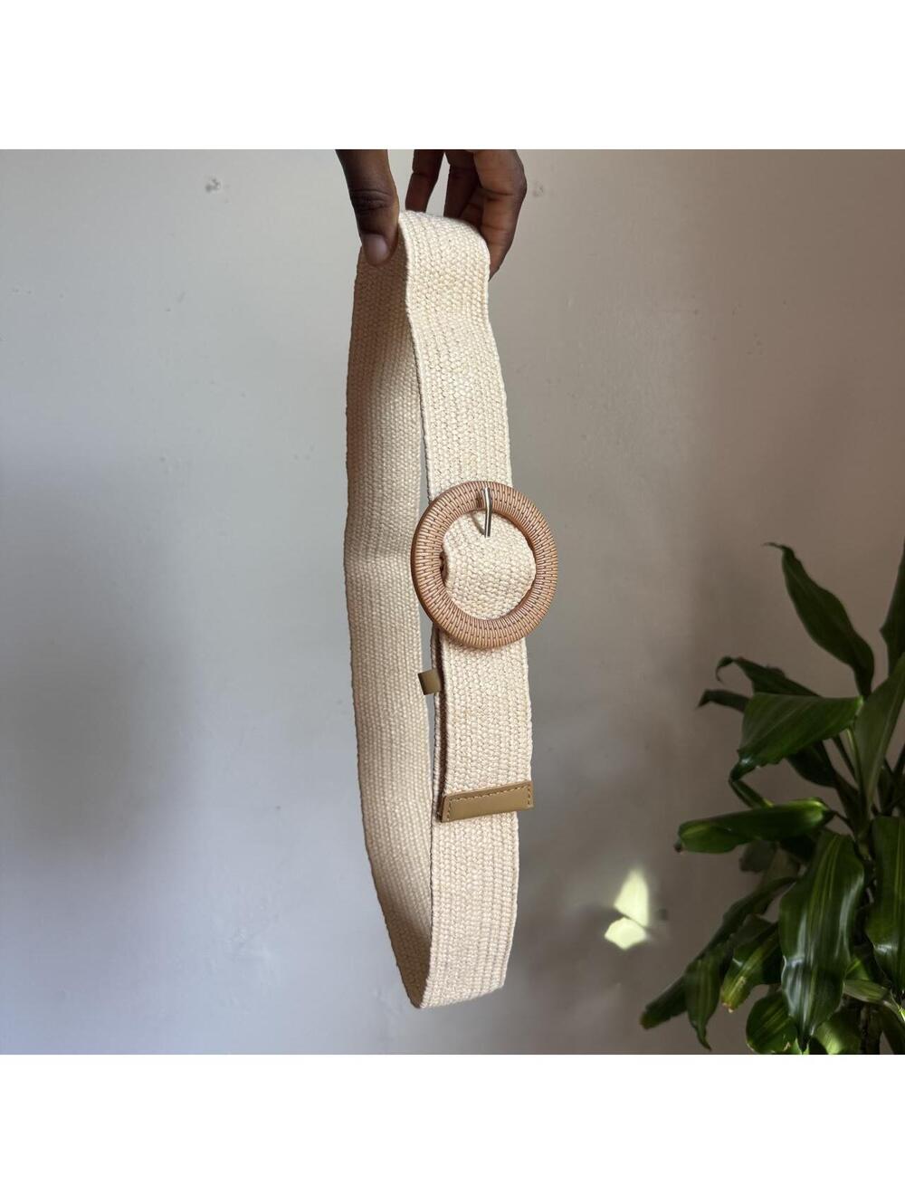 Boho Woven Straw Stretch Belt Round Buckle Fits M-L